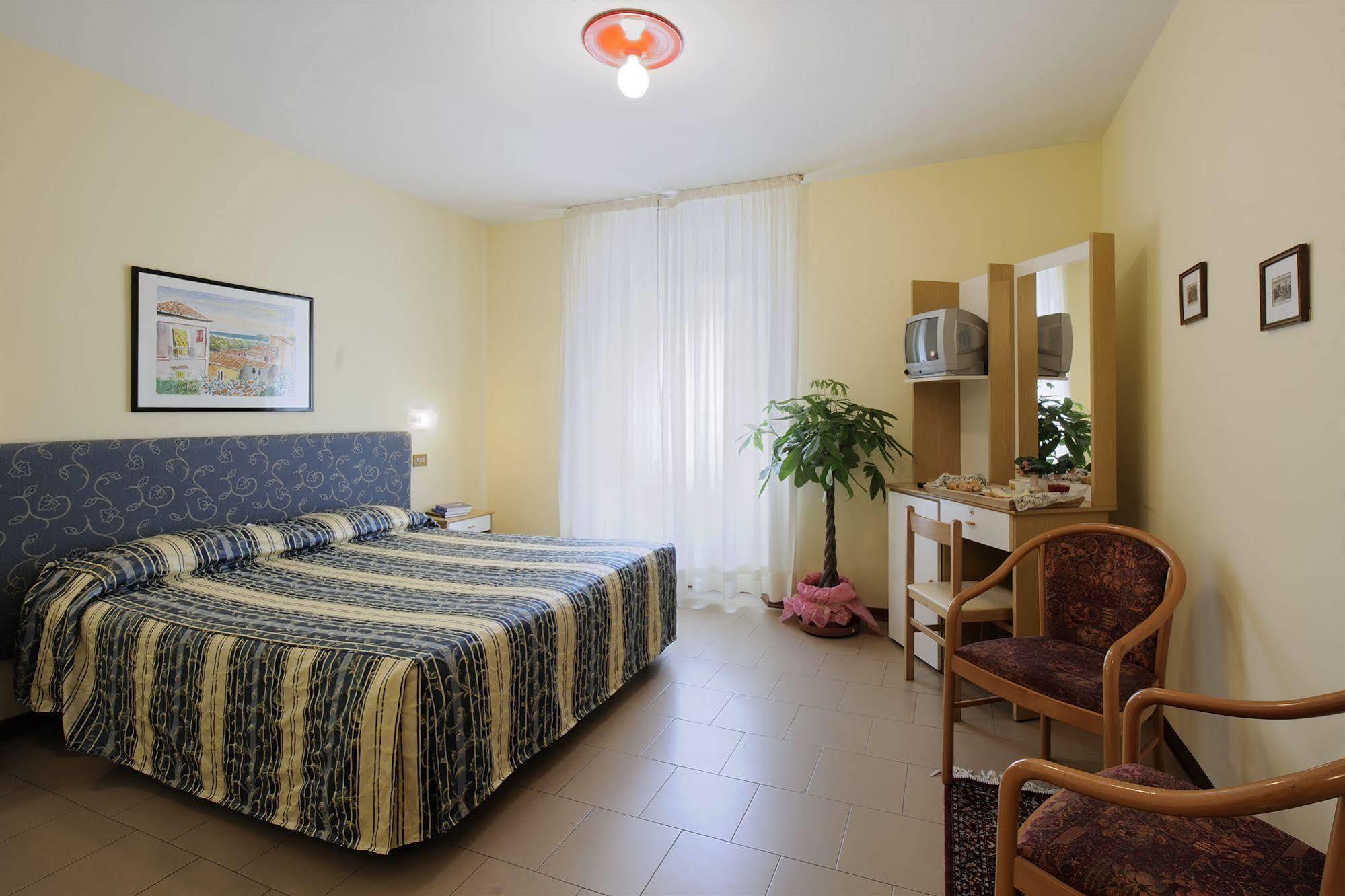 Hotel Bertusi Porretta Terme Extérieur photo