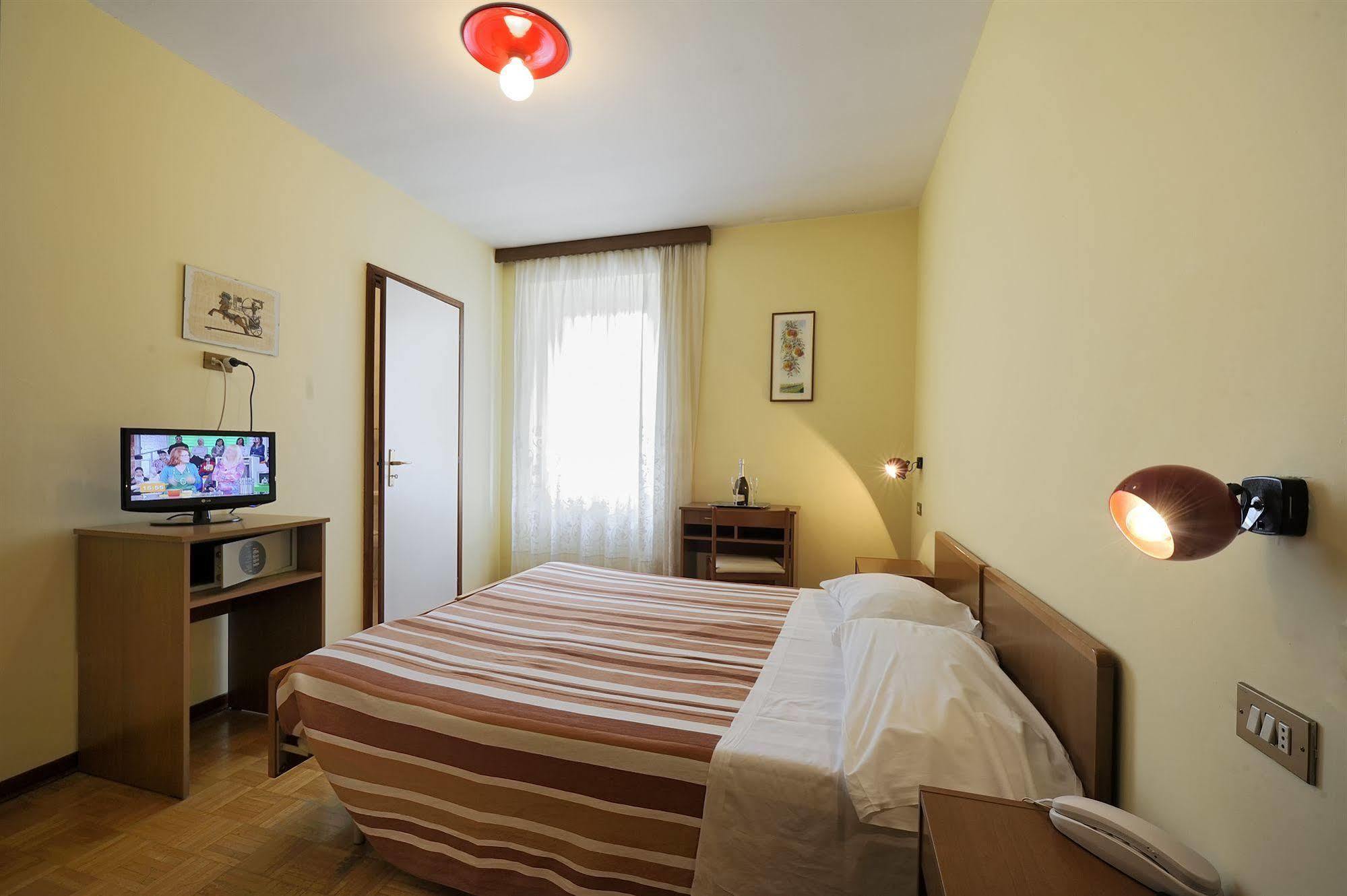 Hotel Bertusi Porretta Terme Extérieur photo