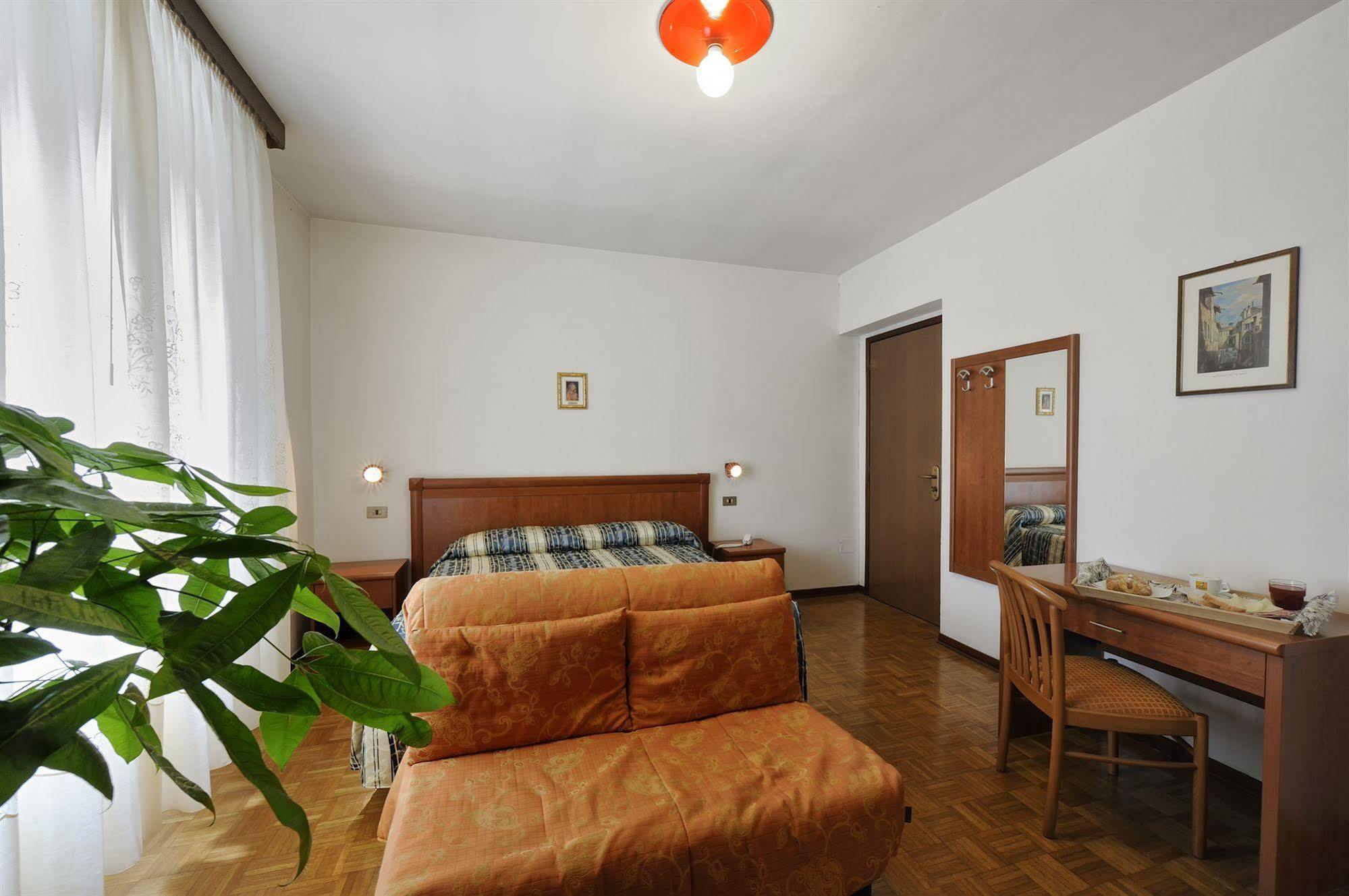 Hotel Bertusi Porretta Terme Extérieur photo